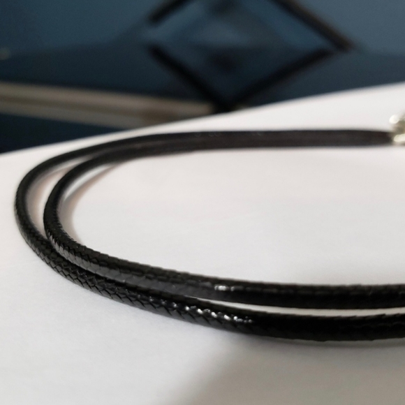 White Howlite Heart Pendant - Picture 8 of 8